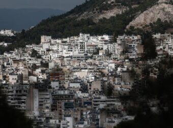 Ακίνητα: Σε ποιες περιοχές αυξάνονται οι αντικειμενικές αξίες και σε ποιες μένουν σταθερές το 2024 (video)