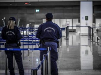 Θρίλερ στο Ελ. Βενιζέλος: Αναγκαστική προσγείωση αεροπλάνου στην Αθήνα – Επιβάτες κρύφτηκαν στις τουαλέτες για να μείνουν στη χώρα