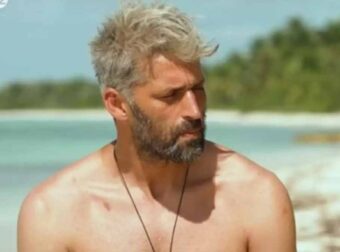 Survivor 2024: «Λύγισε» ο Αλέξης Παππάς – «Το 1990 περνούσαμε τα σύνορα με τους γονείς μου μέσα από το βουνό»