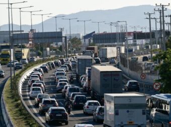 Κίνηση τώρα: «Έμφραγμα» σε Κηφισίας, Κηφισό και Αττική Οδό (χάρτης)