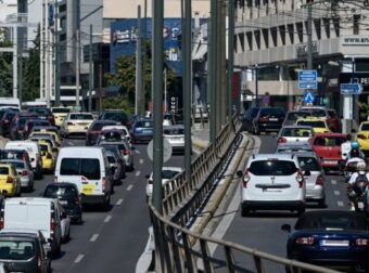 Κίνηση τώρα: Μποτιλιάρισμα σε Κηφισό και Κηφισίας – Σύγκρουση αυτοκινήτων στην Αττική Οδό (video)