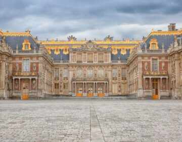 Παρίσι: Εκκενώνεται το Παλάτι των Βερσαλλιών – Δυνάμεις ασφαλείας στο σημείο