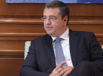 Ούρσουλα φον ντερ Λάιεν: Ανακοινώνει τους νέους Επιτρόπους – Στο Μεταφορών και Τουρισμού ο Τζιτζικώστας (video)